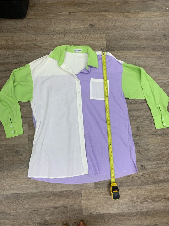 Charlie Holiday Tops - Charlie Holiday Linen Lime, Lavender & White Colorblock Button-Down Size 6